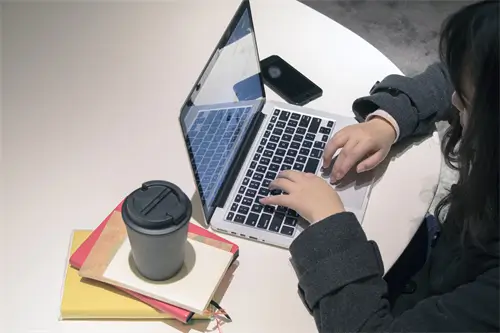 法律学院主要学什么课程