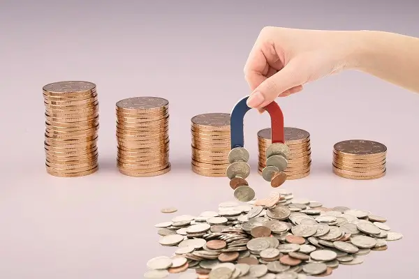 郑大女生触犯什么法律